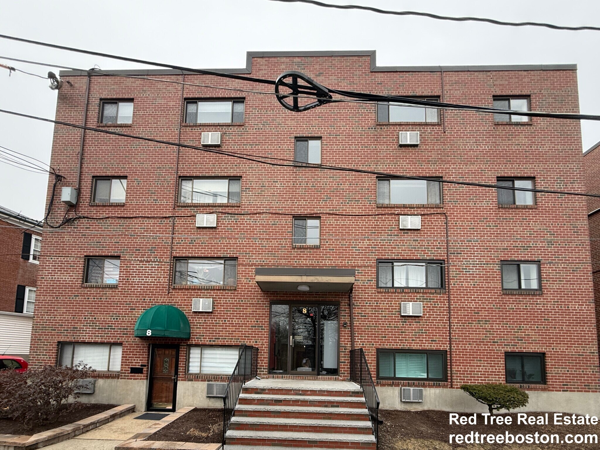 Building Photo - 8 Riverside St