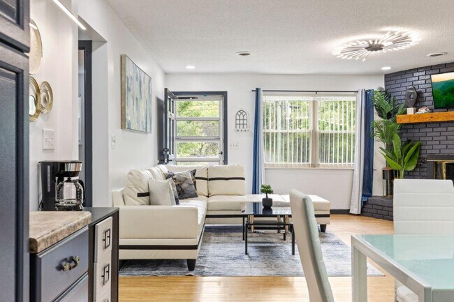 Building Photo - 400 Allensville Rd