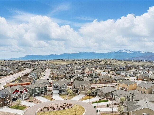 Building Photo - 8308 Needle Drop Ct