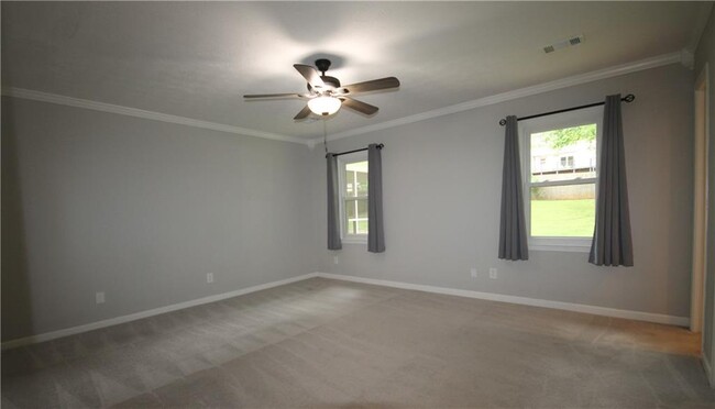 Building Photo - 238 Amour Way SW