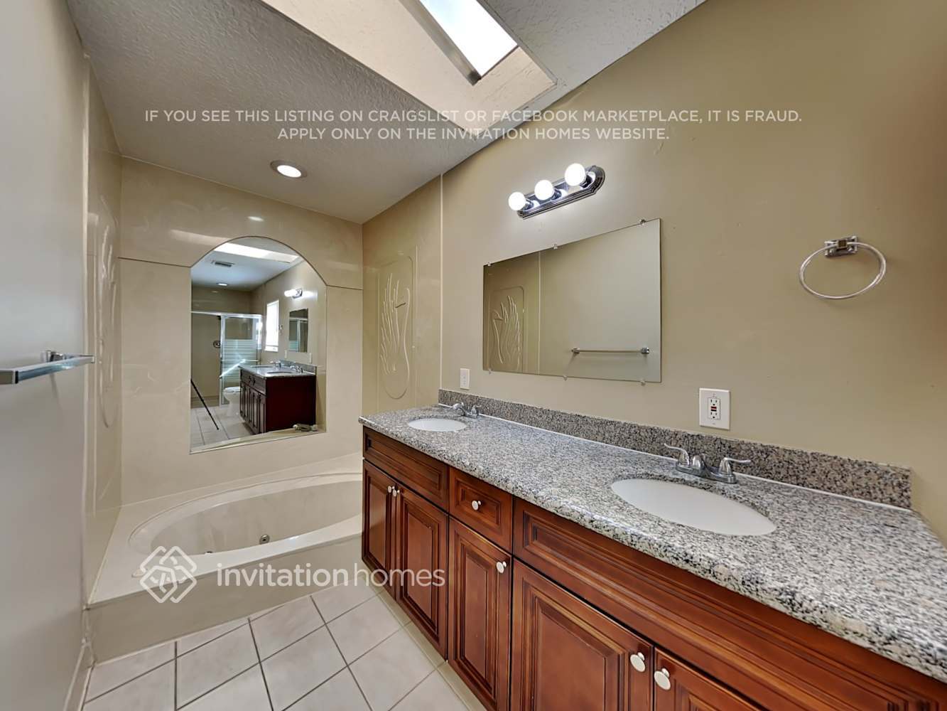 Building Photo - 2490 Florida Mango Rd