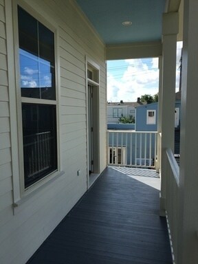 Building Photo - 2512 Valence St