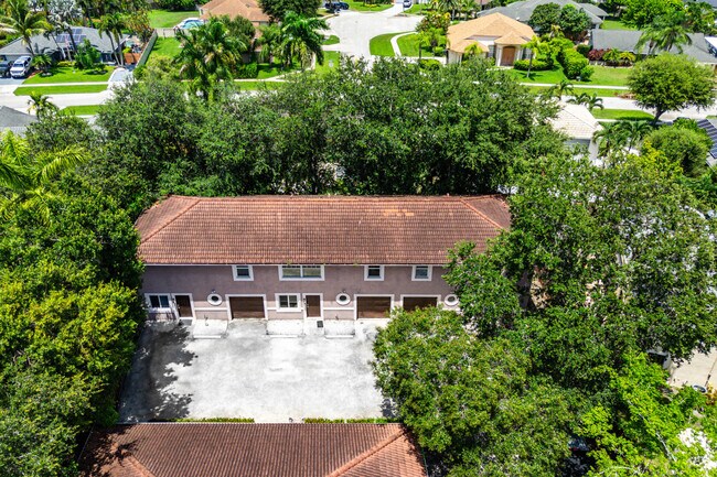 Building Photo - 13789 Yarmouth Dr