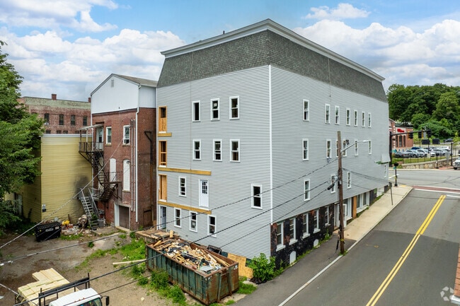 Alternate - 126 Main St
