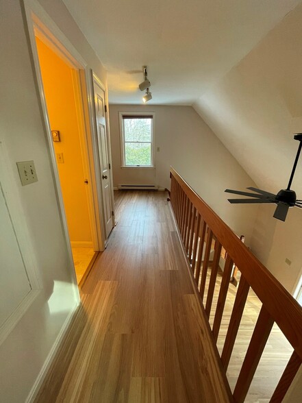 Building Photo - 2 Chickadee Ln