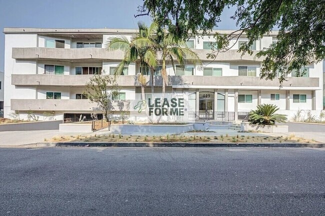 Building Photo - 449 Le Doux Rd