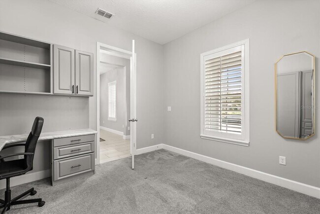 Building Photo - 6875 Arnoldson St