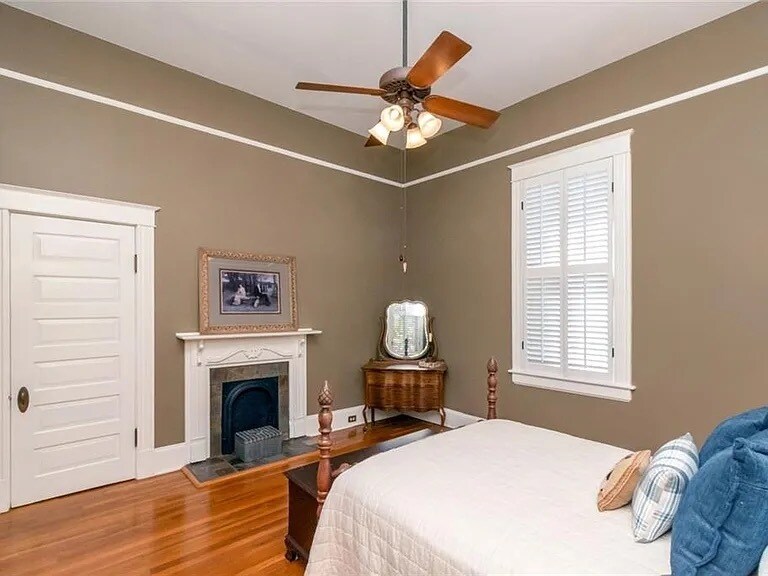 Building Photo - 1203 New St Francis St