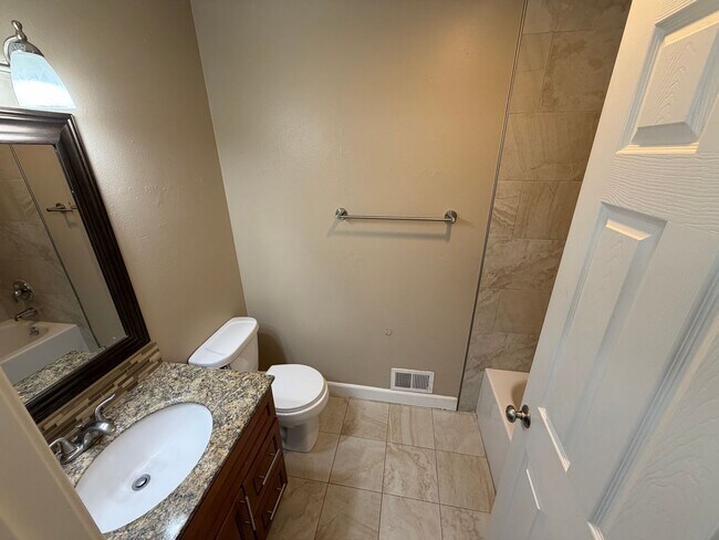 Building Photo - 5619 42nd St