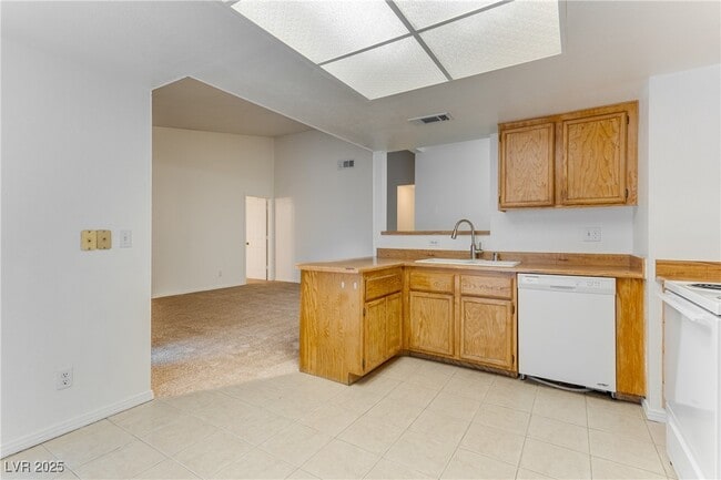 Building Photo - 1607 Justin Ct
