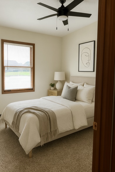 Building Photo - 1555 Windridge Pl