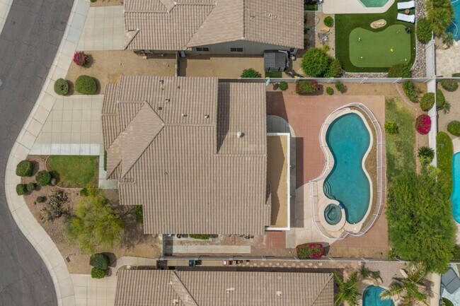 Building Photo - 7798 E Buteo Dr