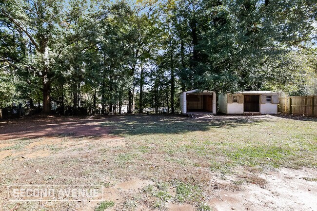 Building Photo - 2053 Chestnut Log Dr