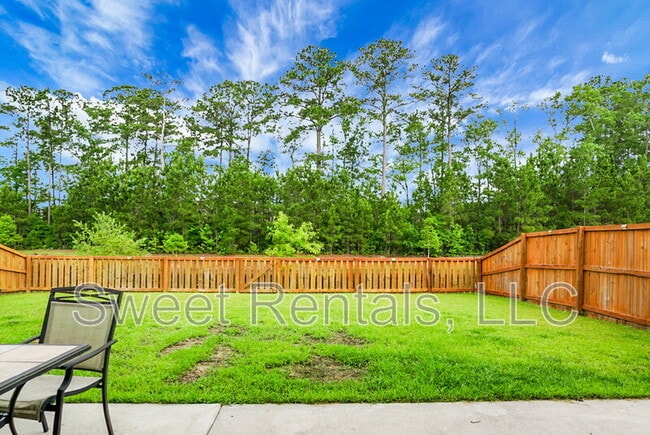 Building Photo - 210 Daniels Creek Cir