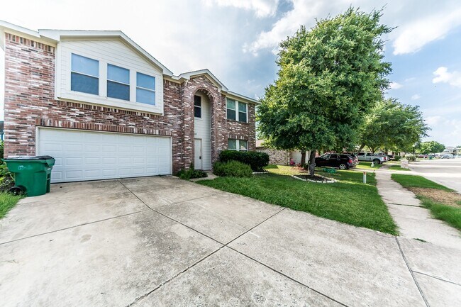 Building Photo - 2905 Frontier Ln