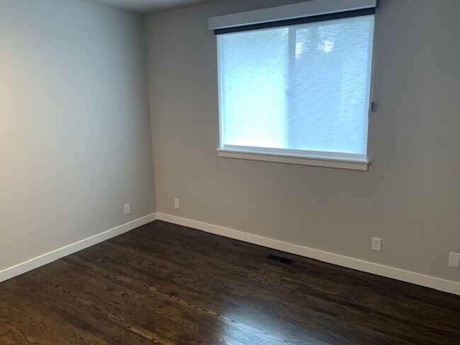 Building Photo - Wedgewood House