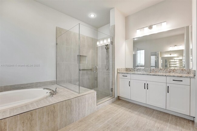 Building Photo - 17130 Magnolia Estates Dr