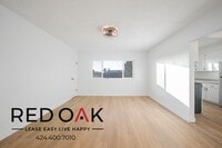 Building Photo - 1115 W 111th St