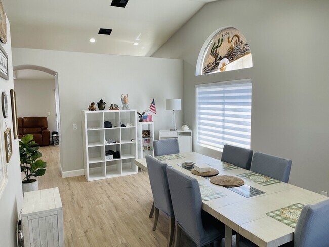 Building Photo - 28635 Sand Island Way