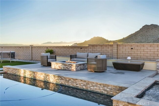 Building Photo - 17066 Takipi Rd