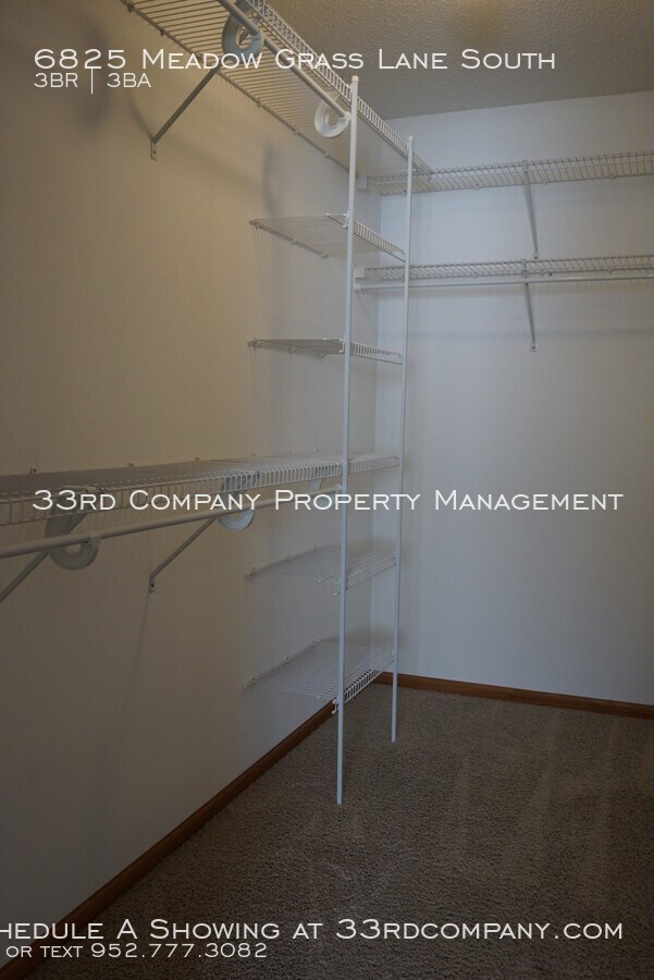 Building Photo - Exceptional 3-Bedroom Townhome in Cottage ...