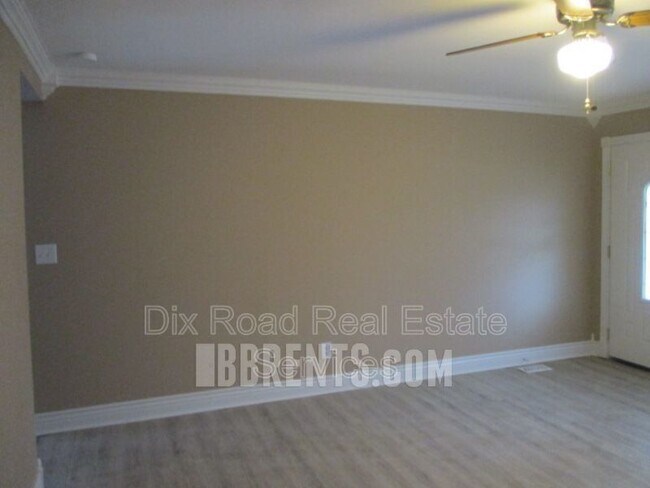 Building Photo - 530 Unger Ave