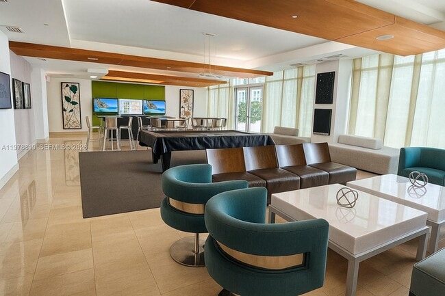 Building Photo - 500 Brickell Ave