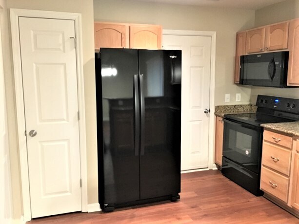 Building Photo - 112 Knightsbridge Rd