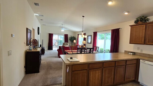 Building Photo - M2290 Nackman (VCSW-15/5)