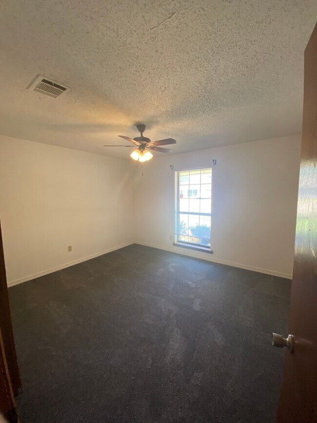 Building Photo - Brownlee Estates