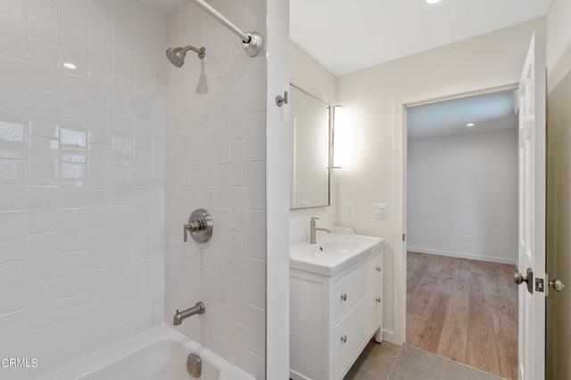 Building Photo - 6341 Rosswood Terrace