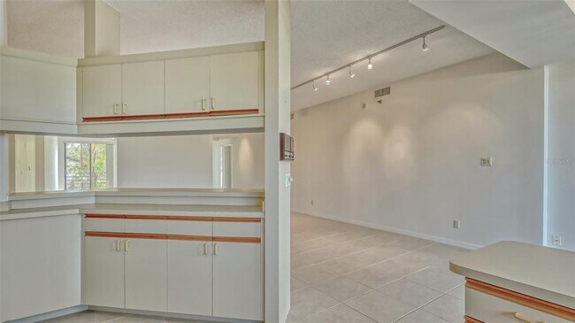 Building Photo - 5400 Eagles Point Cir