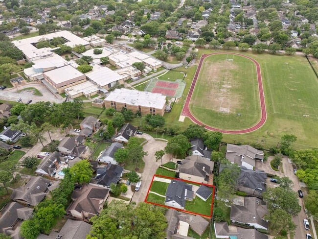 Building Photo - 12510 Barryknoll Ln