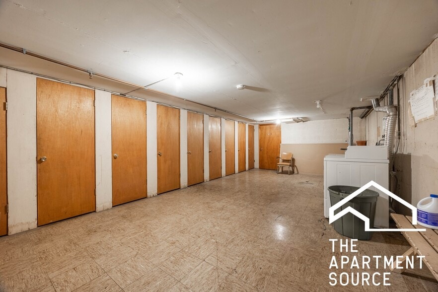 Building Photo - 324 Marengo Ave