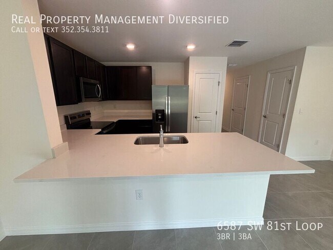 Building Photo - 6587 SW 81st Lp