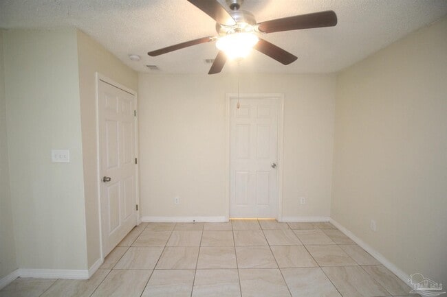 Building Photo - 3417 W Fisher St