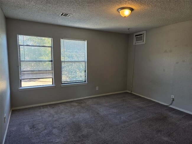 Building Photo - 317 Abilene Ave