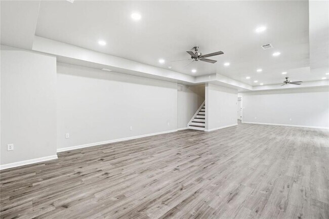 Building Photo - 208 Setters Ridge