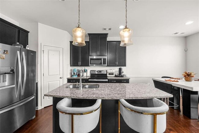 Building Photo - 2311 Candy Ln