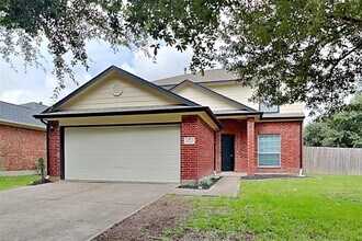 Building Photo - 18027 Hillock Glen Ln