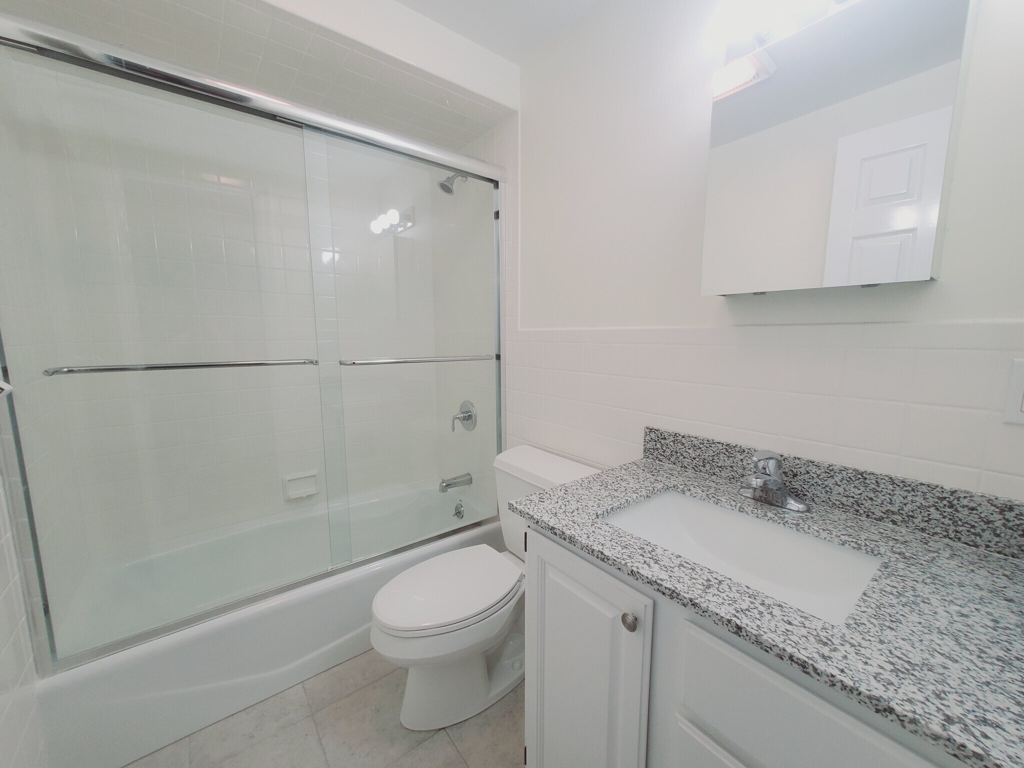 Building Photo - 55 Whitmore Ln