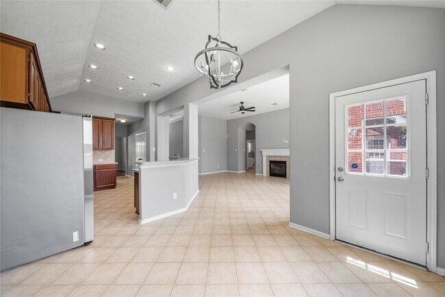 Building Photo - 24910 Crystal Stone Ln
