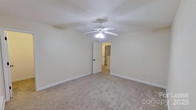 Building Photo - 3009 Semmes Ln
