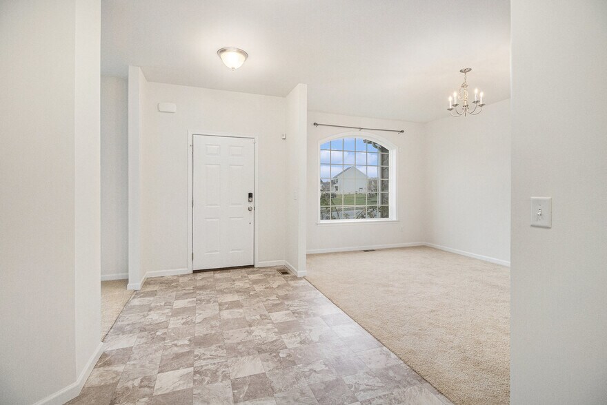 Building Photo - 35 Furlong Rd