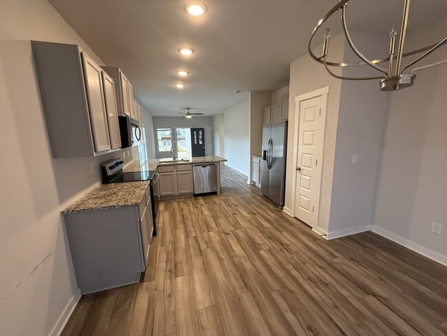 Building Photo - 7253 Owen Park Cir