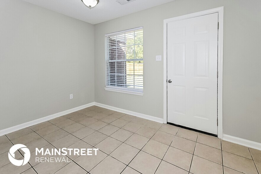 Building Photo - 7366 Murry Hill Cir