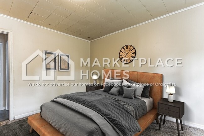 Building Photo - 1445 5th Ave