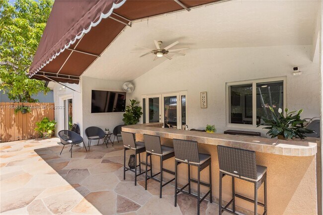 Building Photo - 8740 NW 153rd Terrace