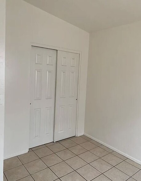 Building Photo - 3460 E Glenn St