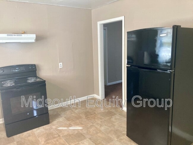 Building Photo - 808 S Lexington St